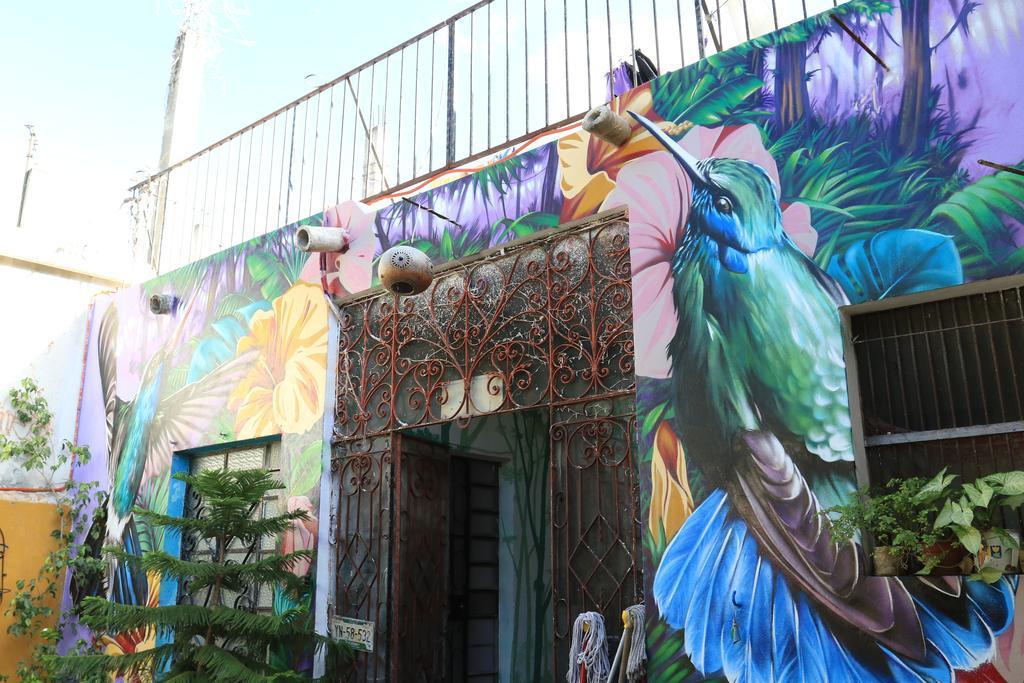 Hostel La Casa Del Tio Rafa Merida Exterior photo