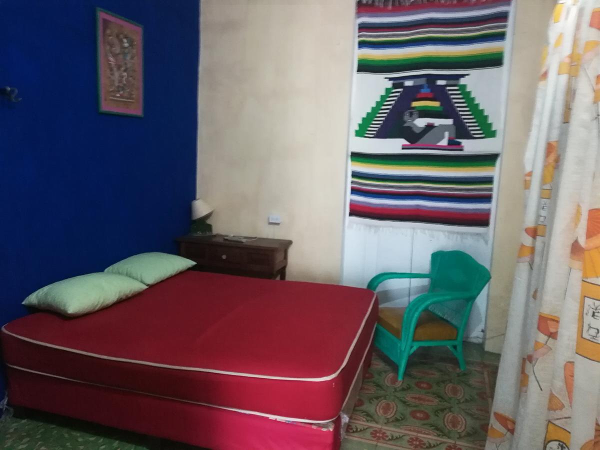 Hostel La Casa Del Tio Rafa Merida Exterior photo